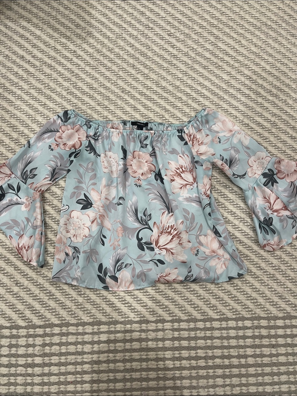 Forever 21 Light Blue Floral Off-Shoulder Bell Sleeve Top